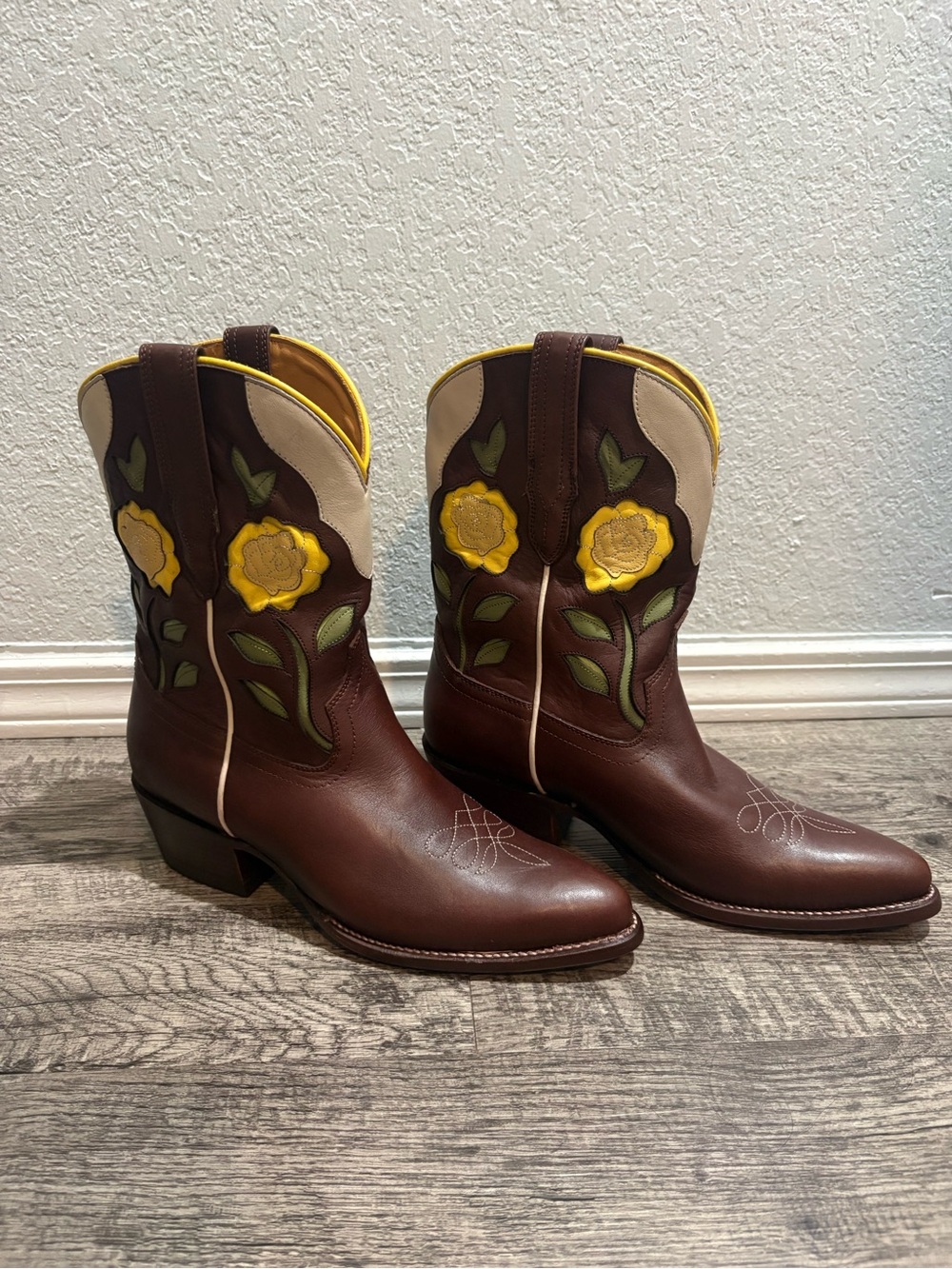 Tecovas Jolene Roses Floral Embroidered Western Boots Size 9.5